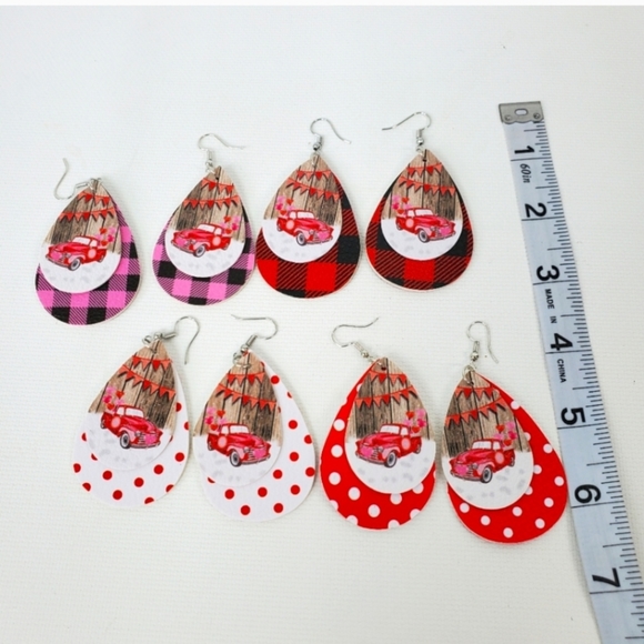 Holiday Festive Christmas Lightweight Earrings - Picture 3 of 3